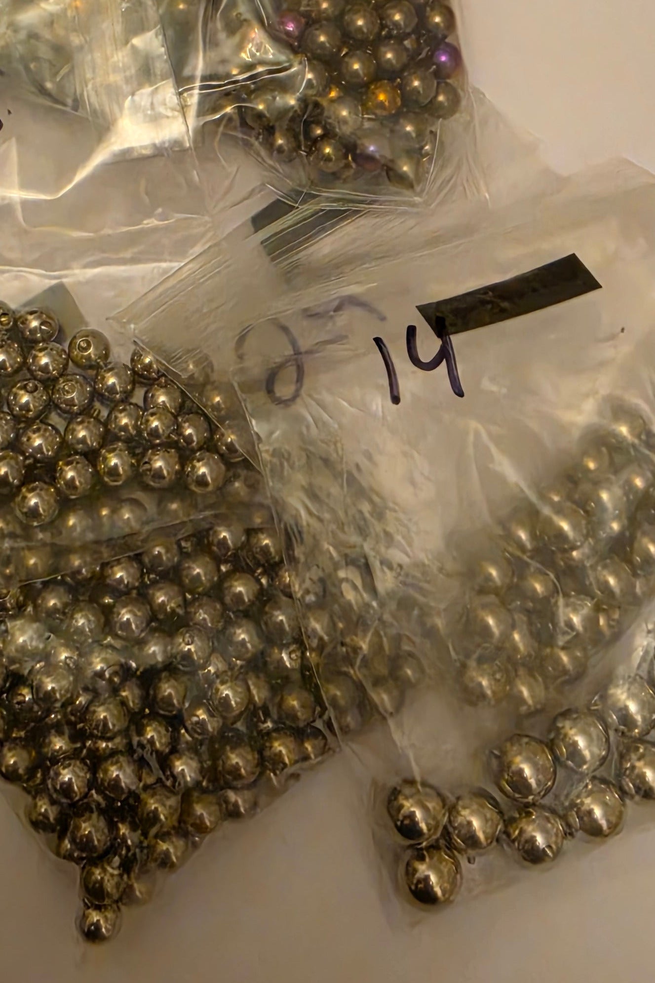 ✦ Threaded Ball (10 Pack)