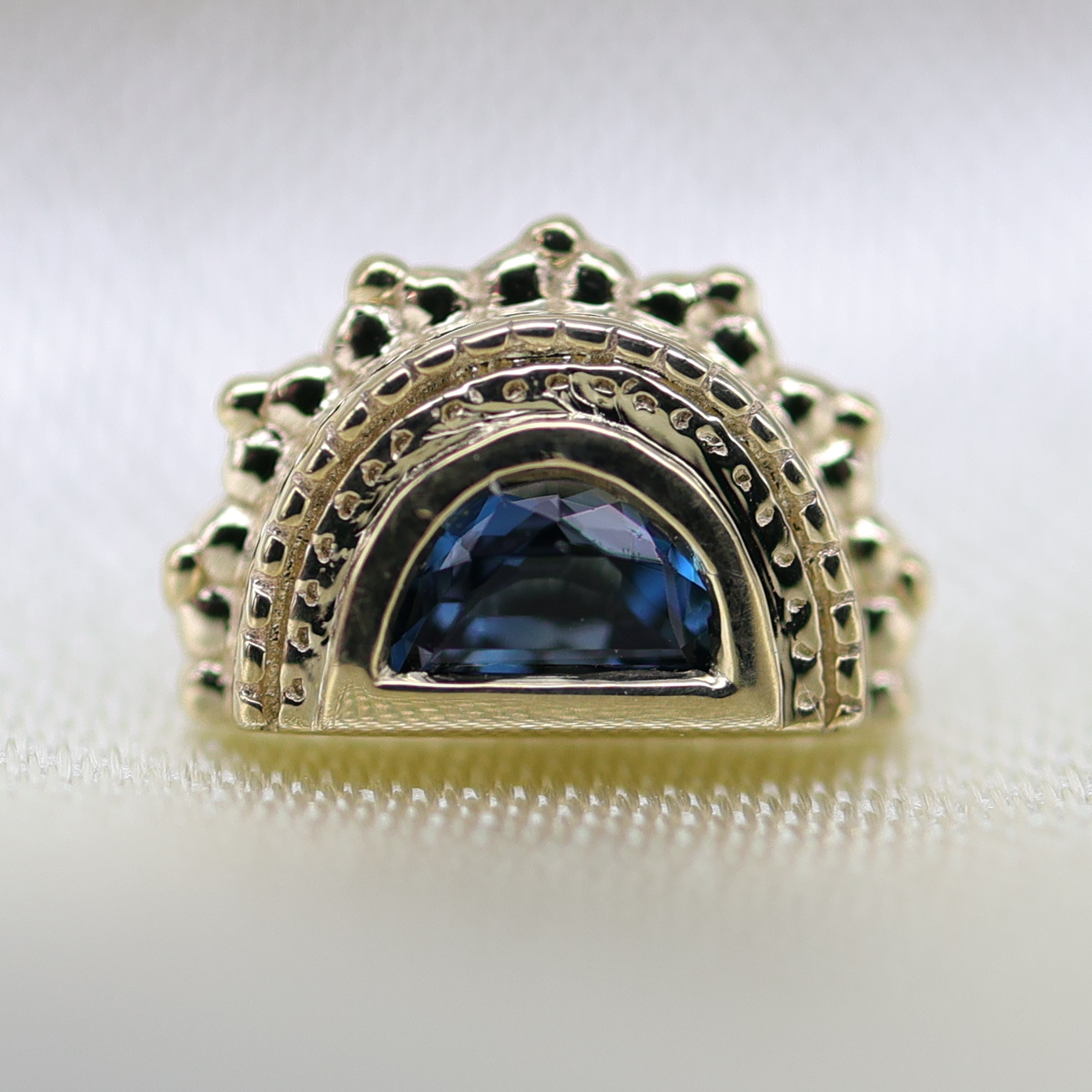 BVLA Afghan Moon Threaded End