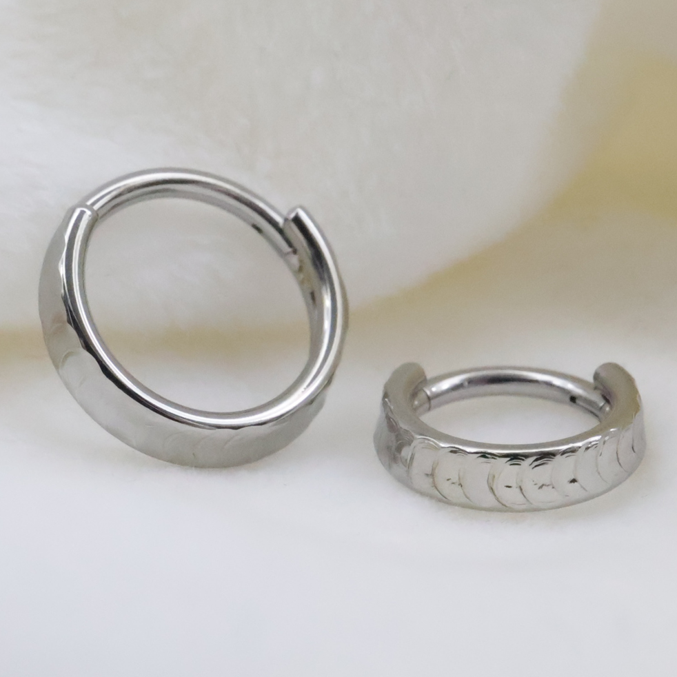 Double Weld-Faceted Clicker