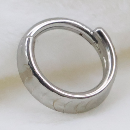 Double Weld-Faceted Clicker