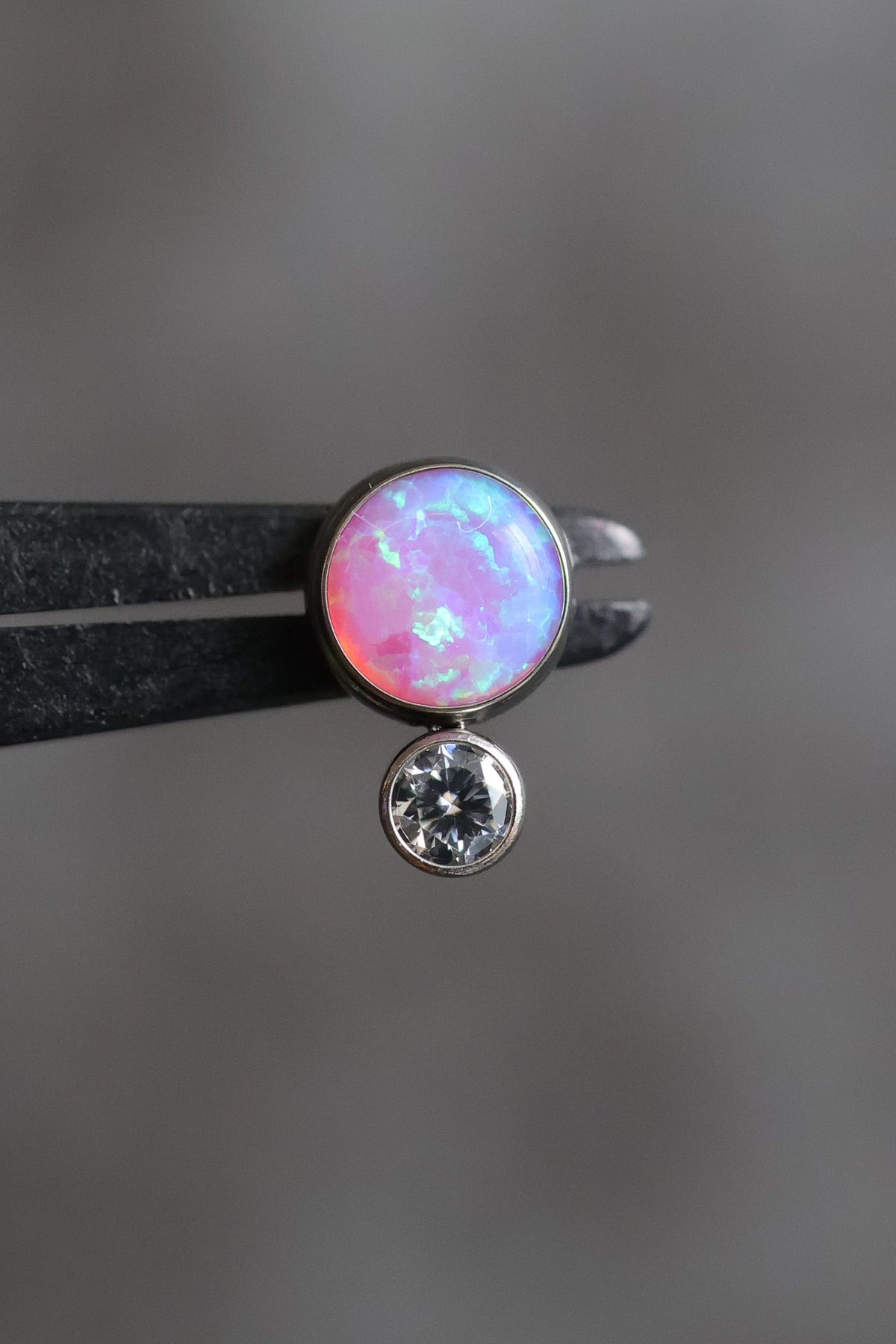 Cabochon and Bezel Cluster Threadless End