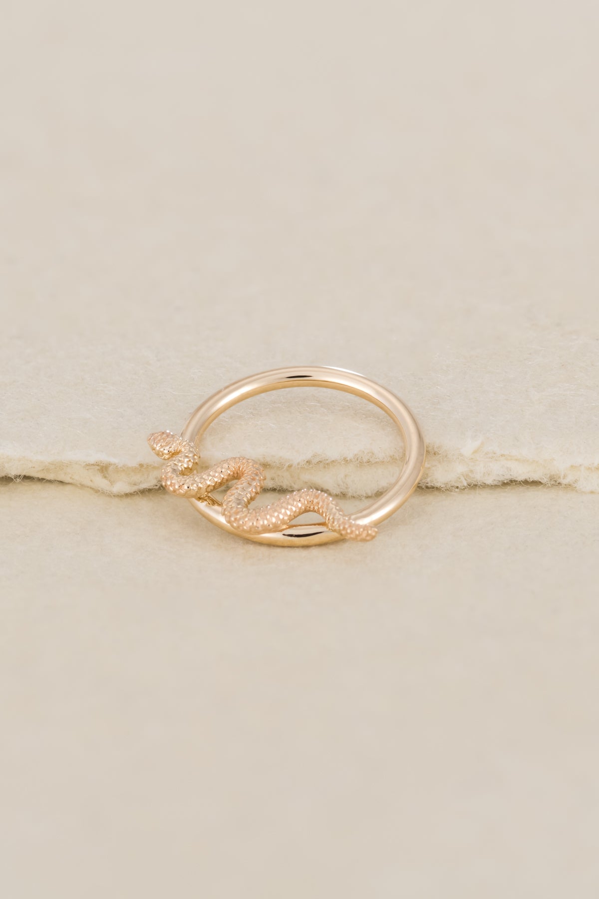 BVLA Delicate Snake Seam Ring