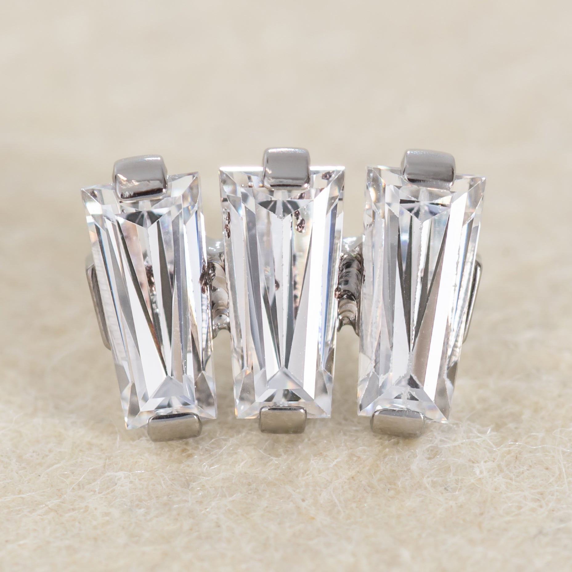 Tapered Baguette Cluster Threadless End