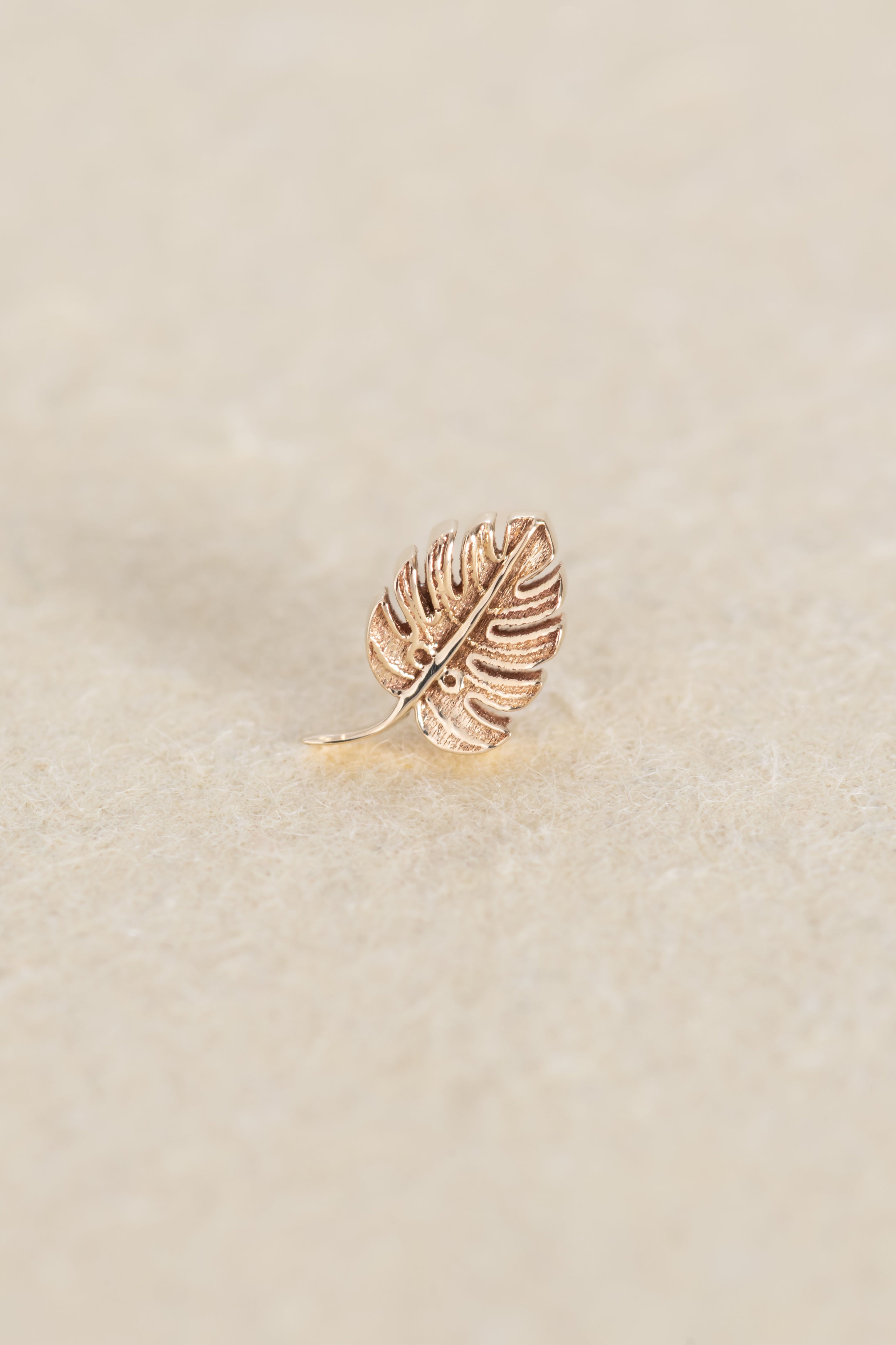 BVLA Tiny Monstera Leaf Threadless End