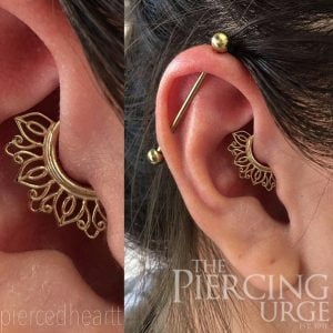 gold-ear-piercing